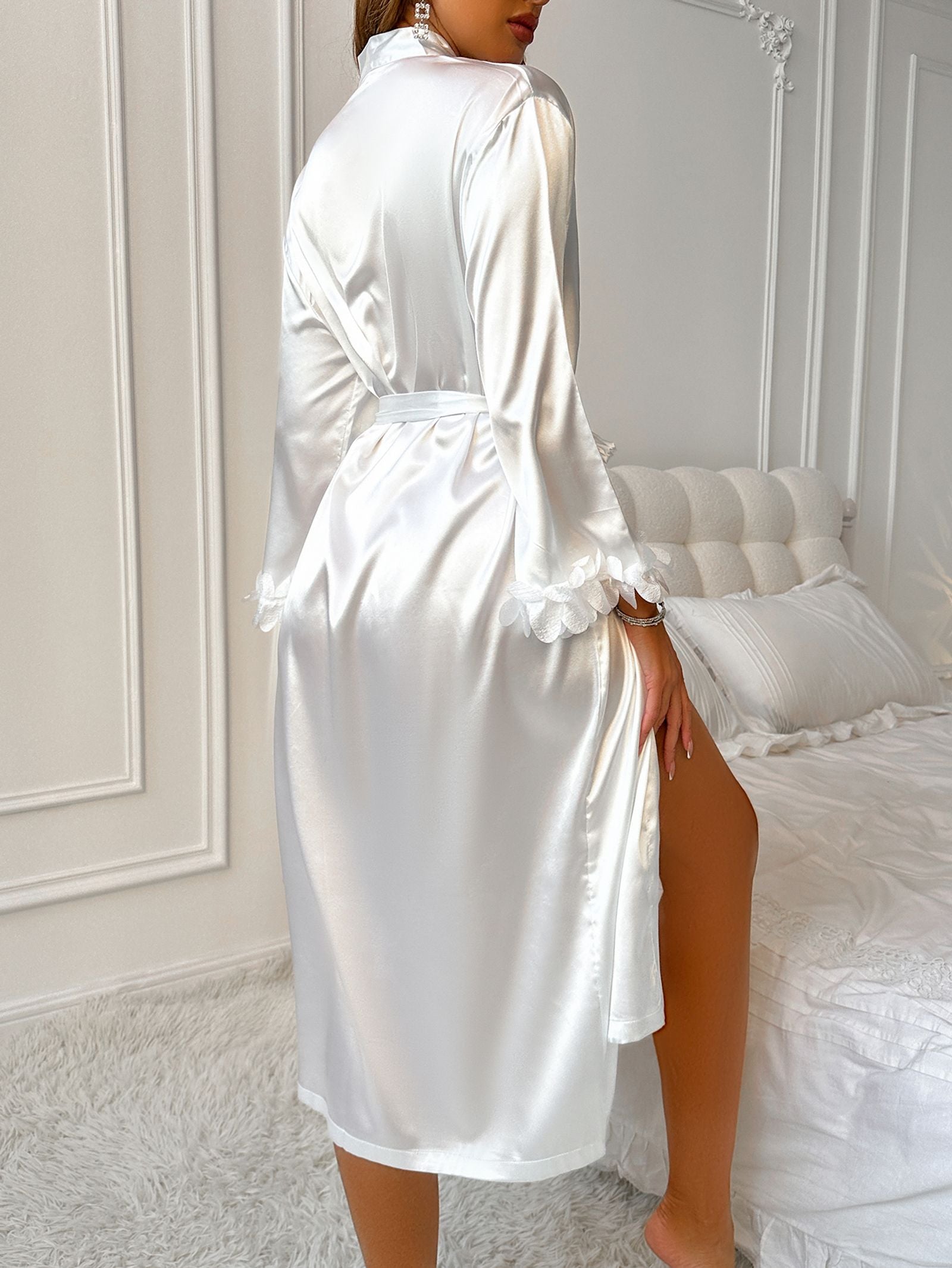 Women's Long Sleeve Floral Lace Night Robe