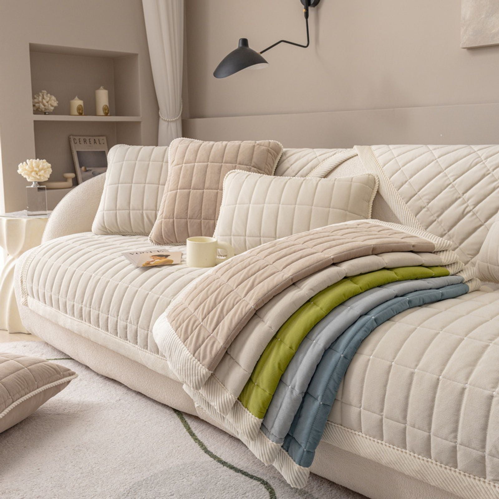 Universal Plush Velvet Sofa Cover - Non-Slip Warm Flannel