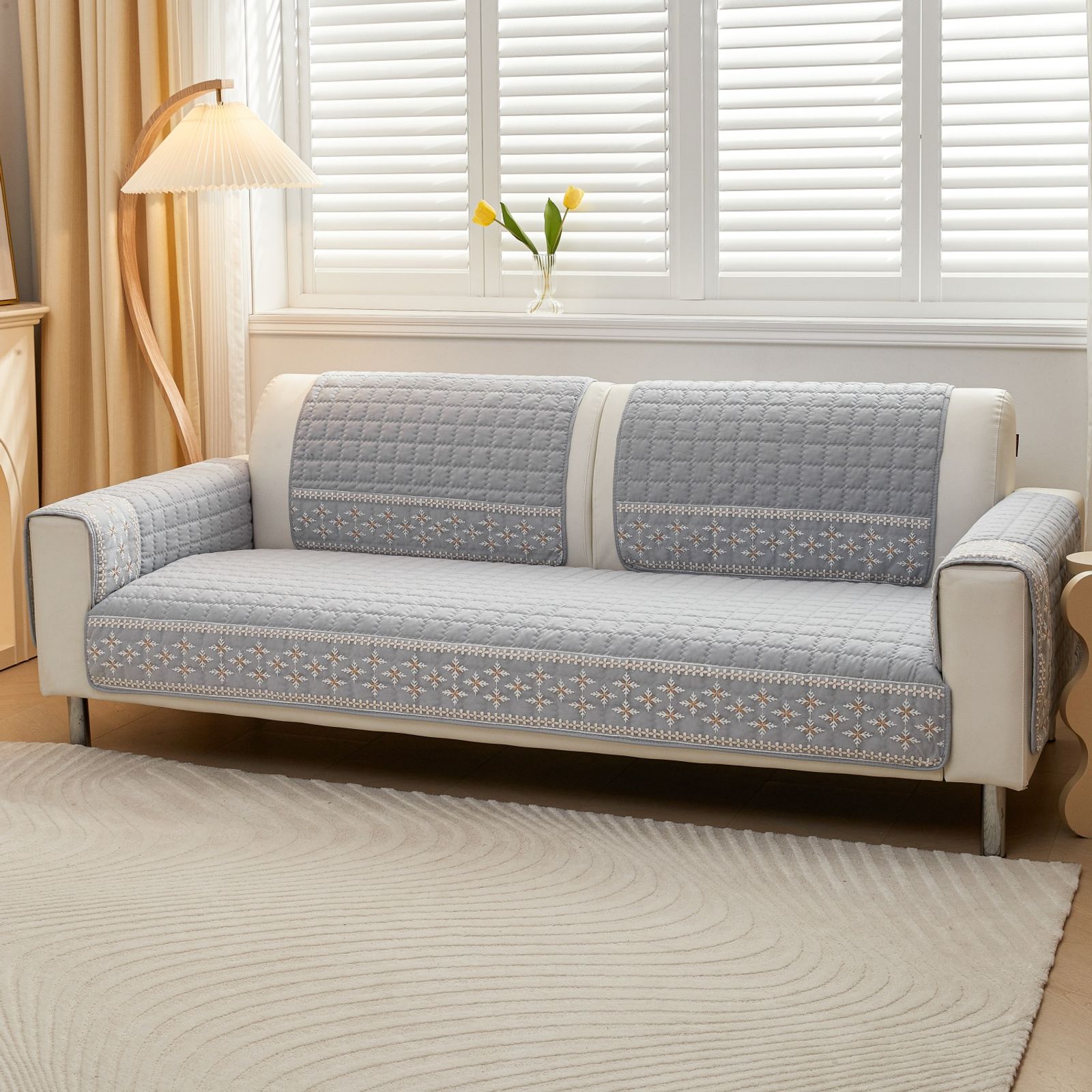 Waffle Quilting Anti-Slip Sofa Cover with Snowflake Lace