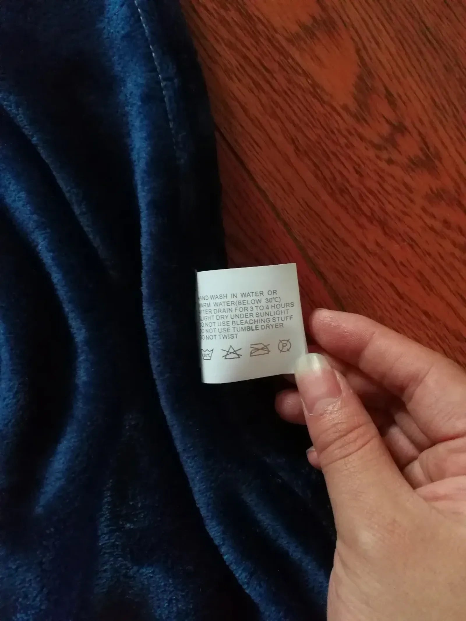 Soft Coral Fleece Flannel Blanket in Blue and Pink