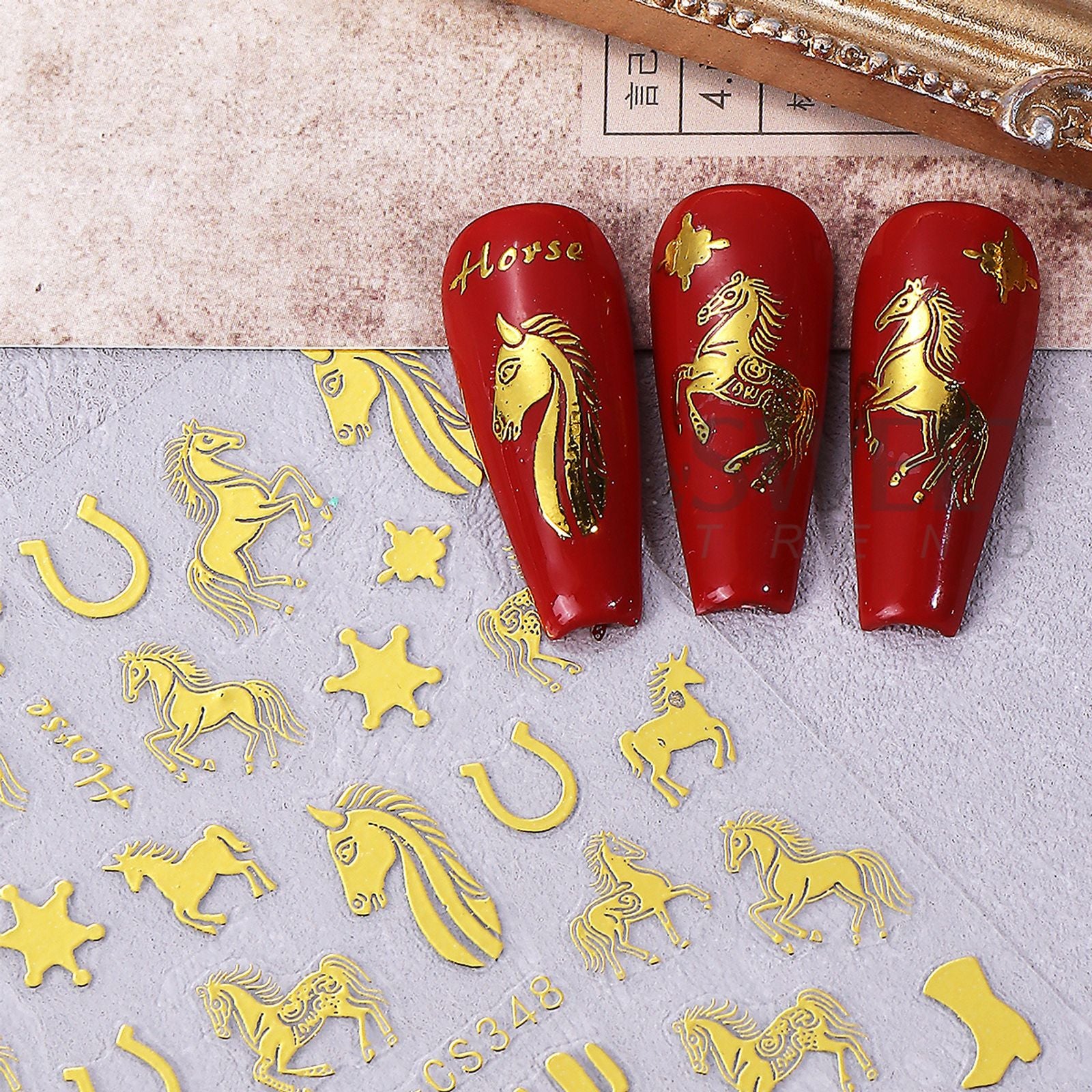 2pcs Bronzing Horse Nail Stickers with Cactus Design