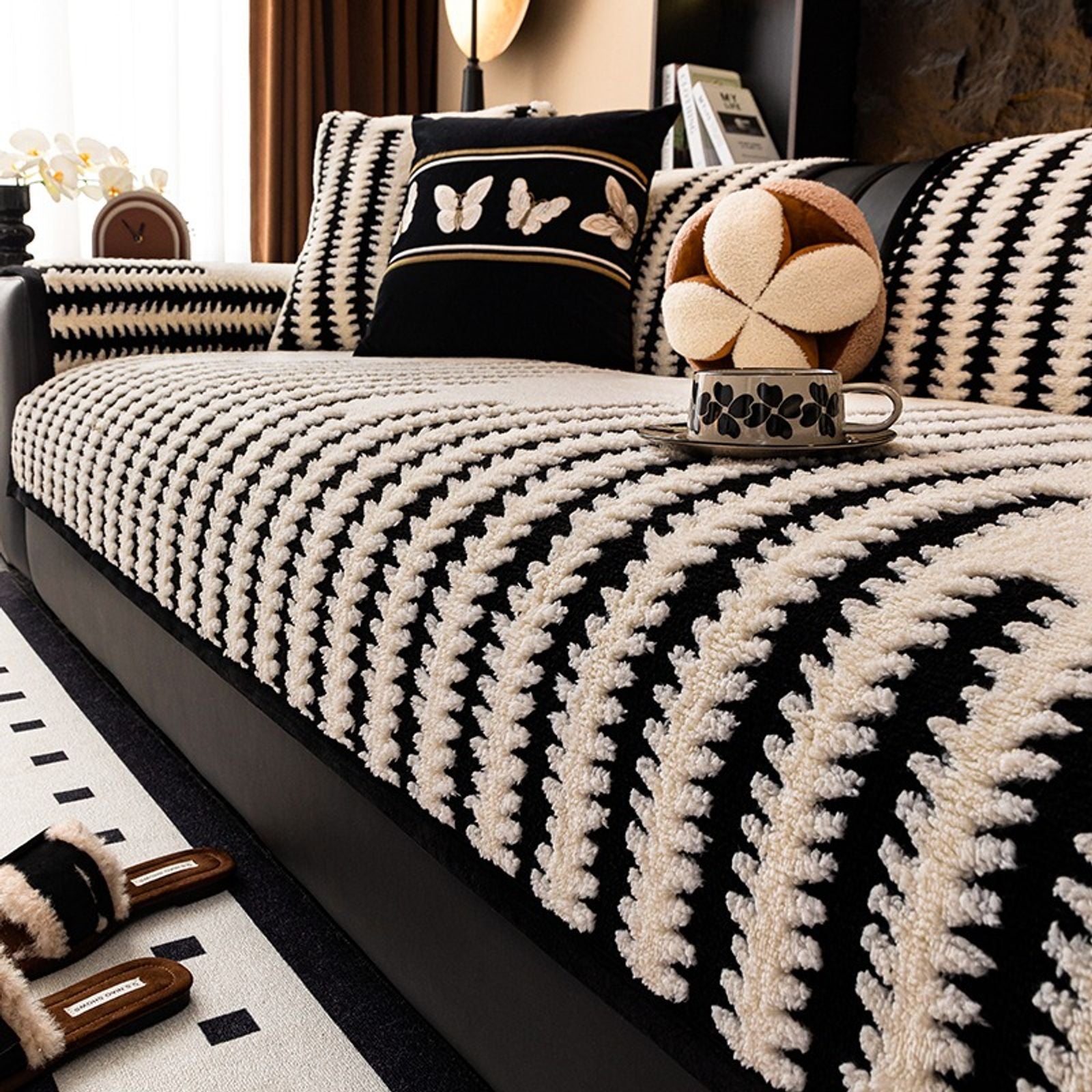 Geometric Lines Soft Thicken Tufted Fleece Blanket