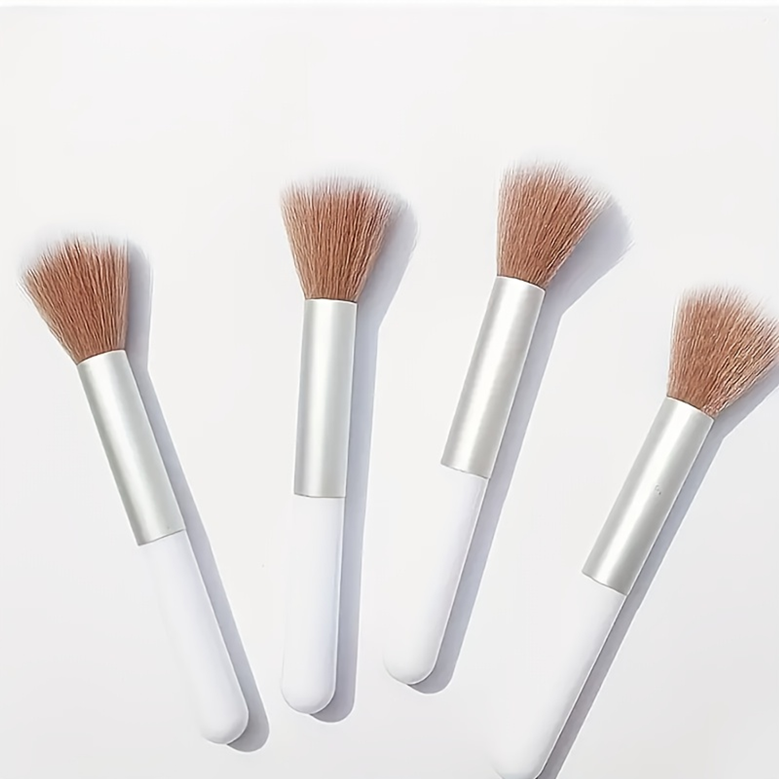 Single Handle Blusher and Highlight Brush