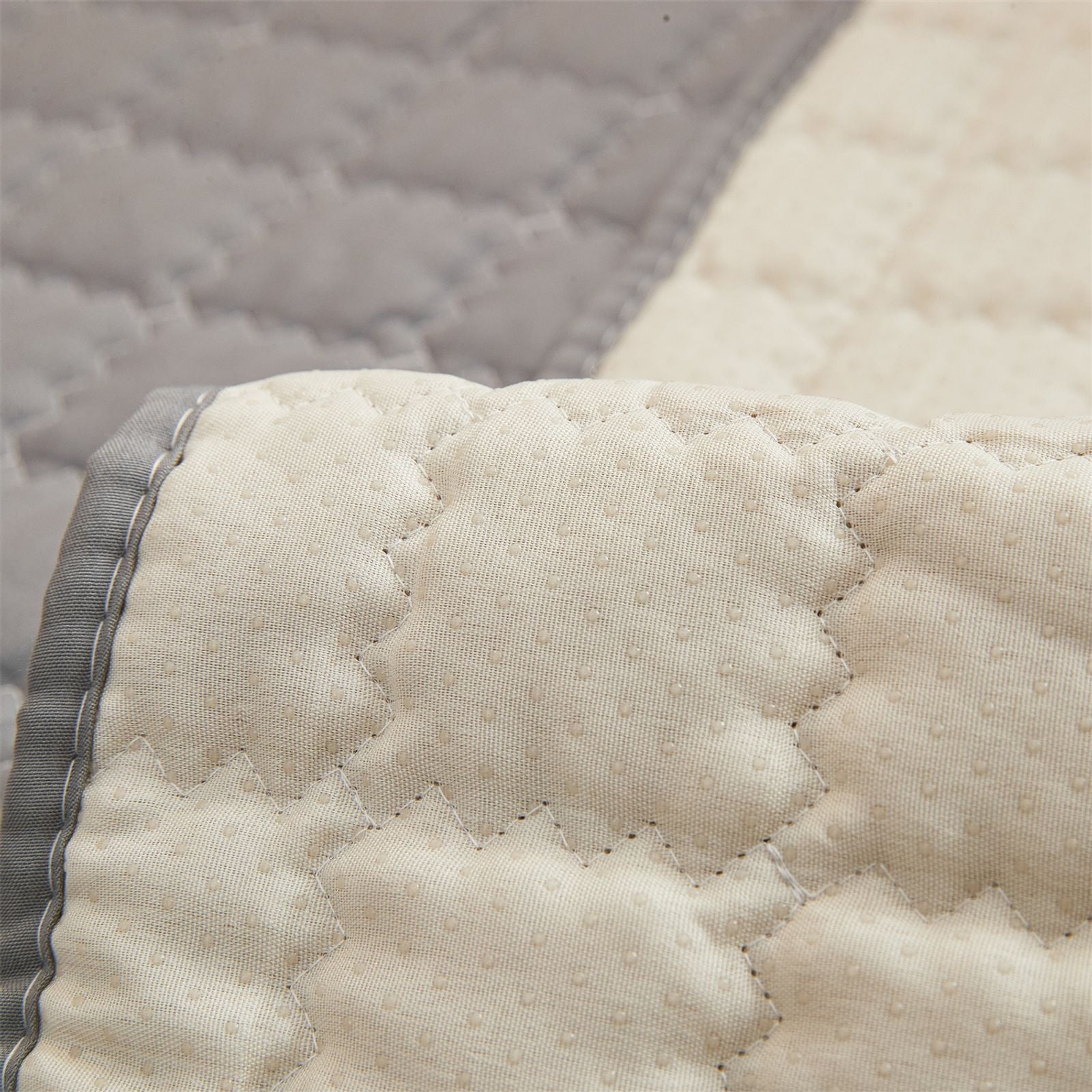 Waffle Quilting Anti-Slip Sofa Cover with Snowflake Lace