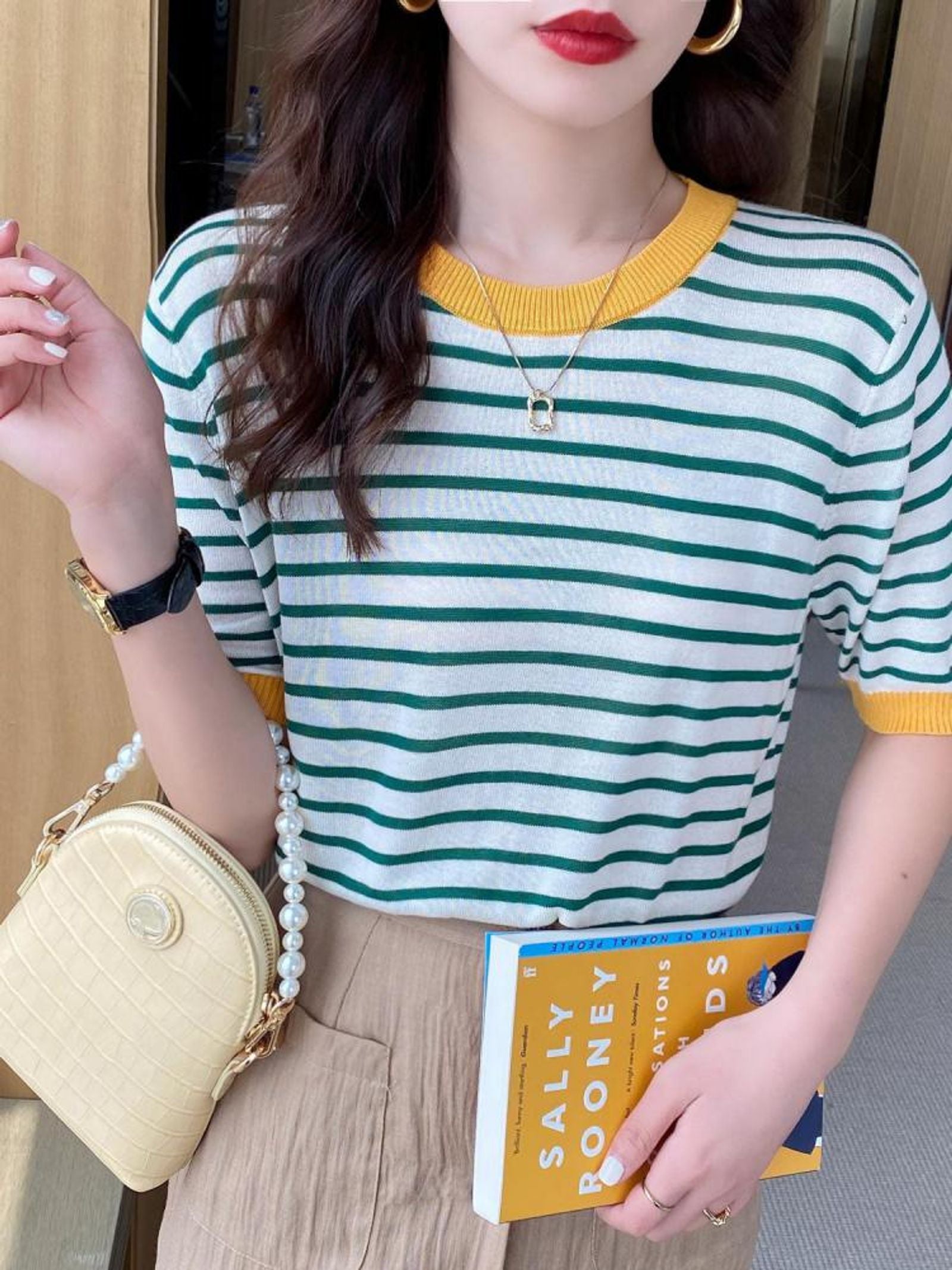 Women's Summer Stripe Knitted Round Collar T-Shirt