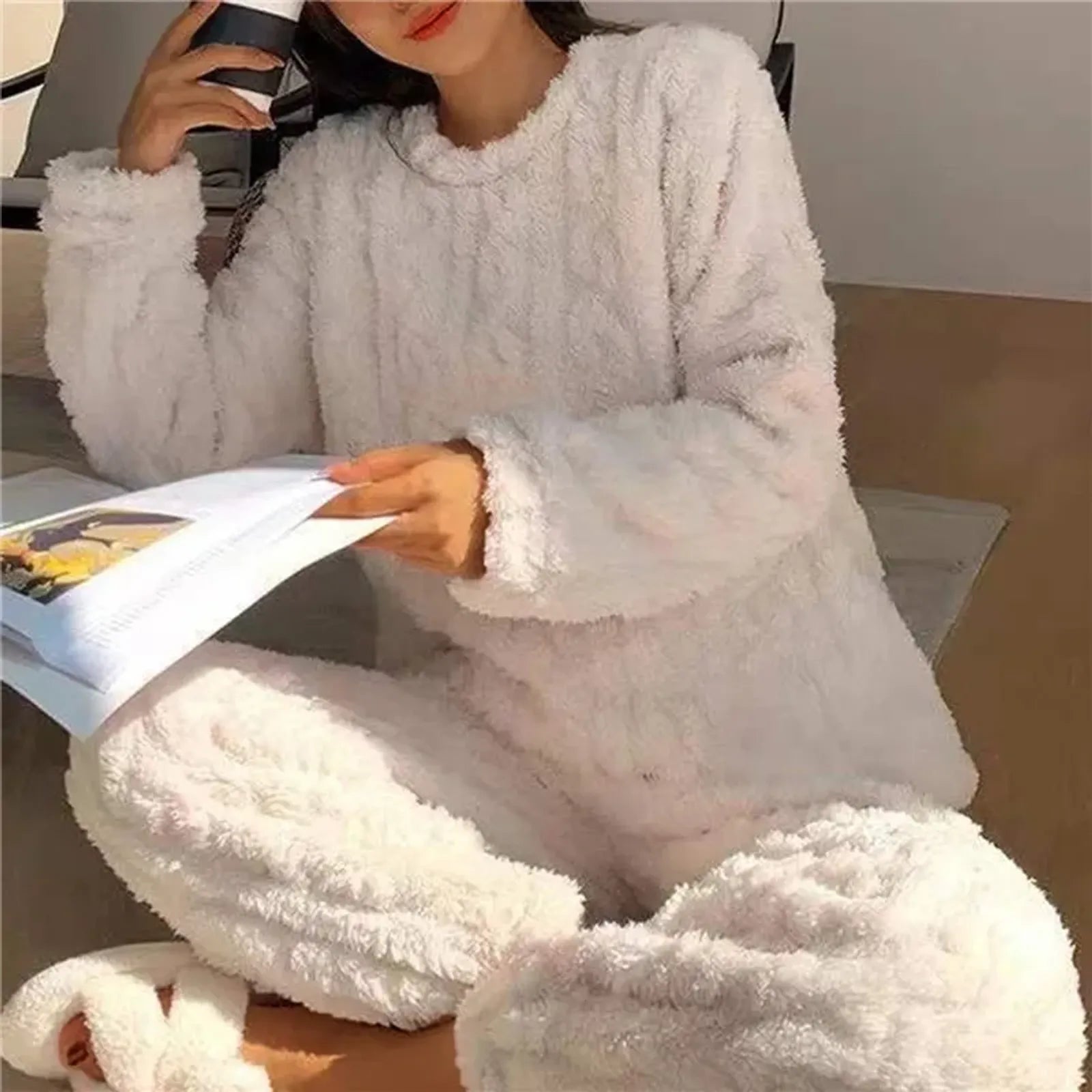 Women's Thickened Coral Velvet Winter Pajamas Set