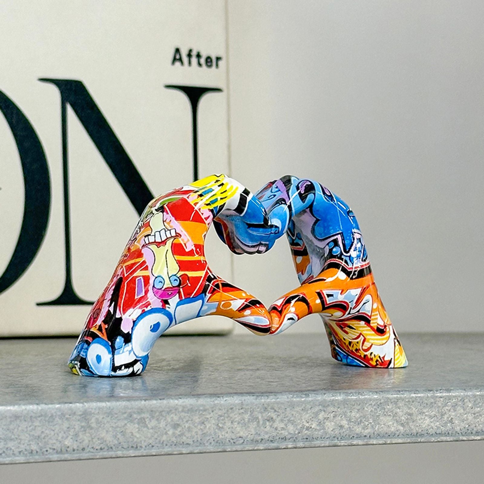 Creative Graffiti Hand Heart Gesture Statue