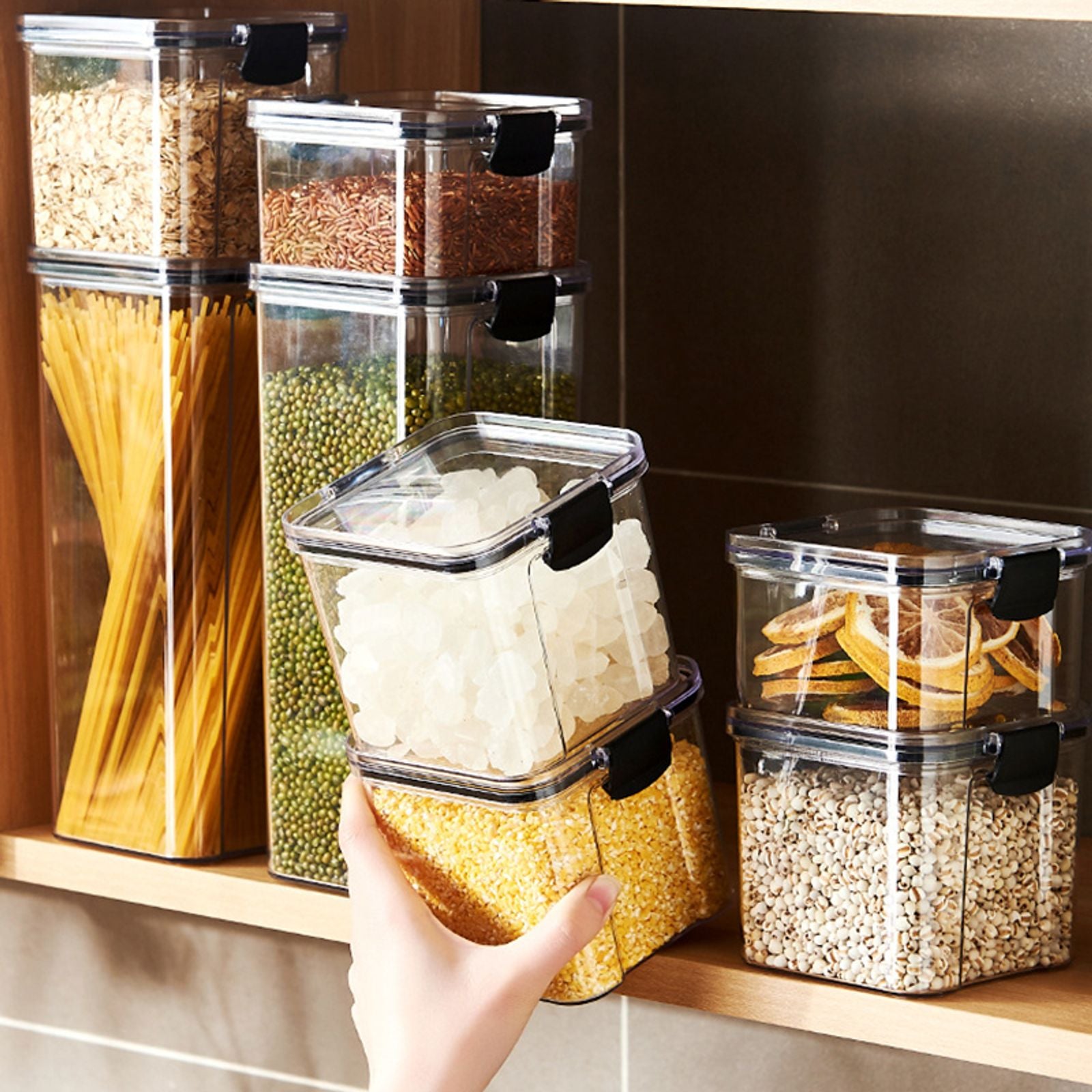 Large Plastic Sealed Jars for Grain and Seasoning Storage