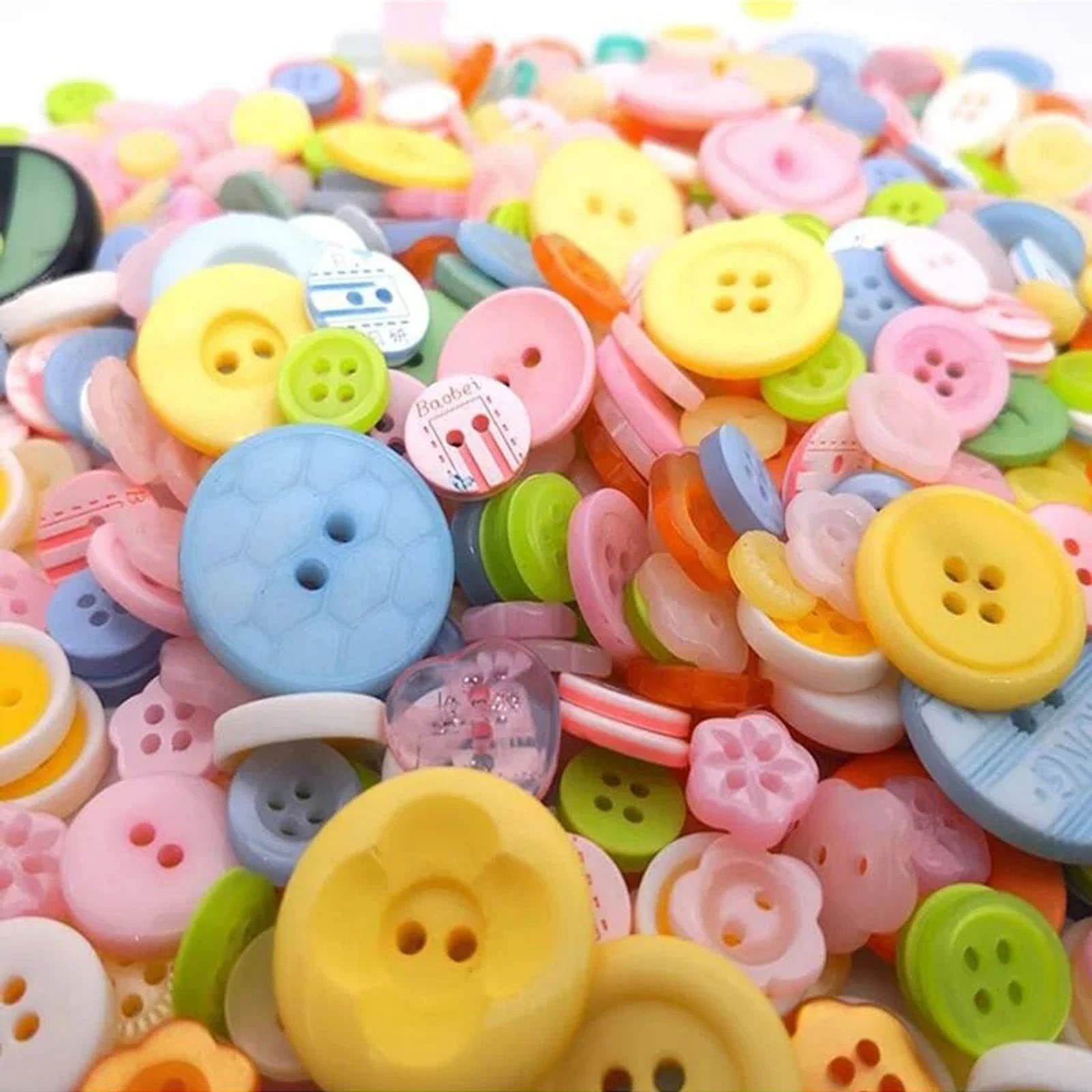 100PCS Colorful Mixed Resin Buttons for DIY Crafts
