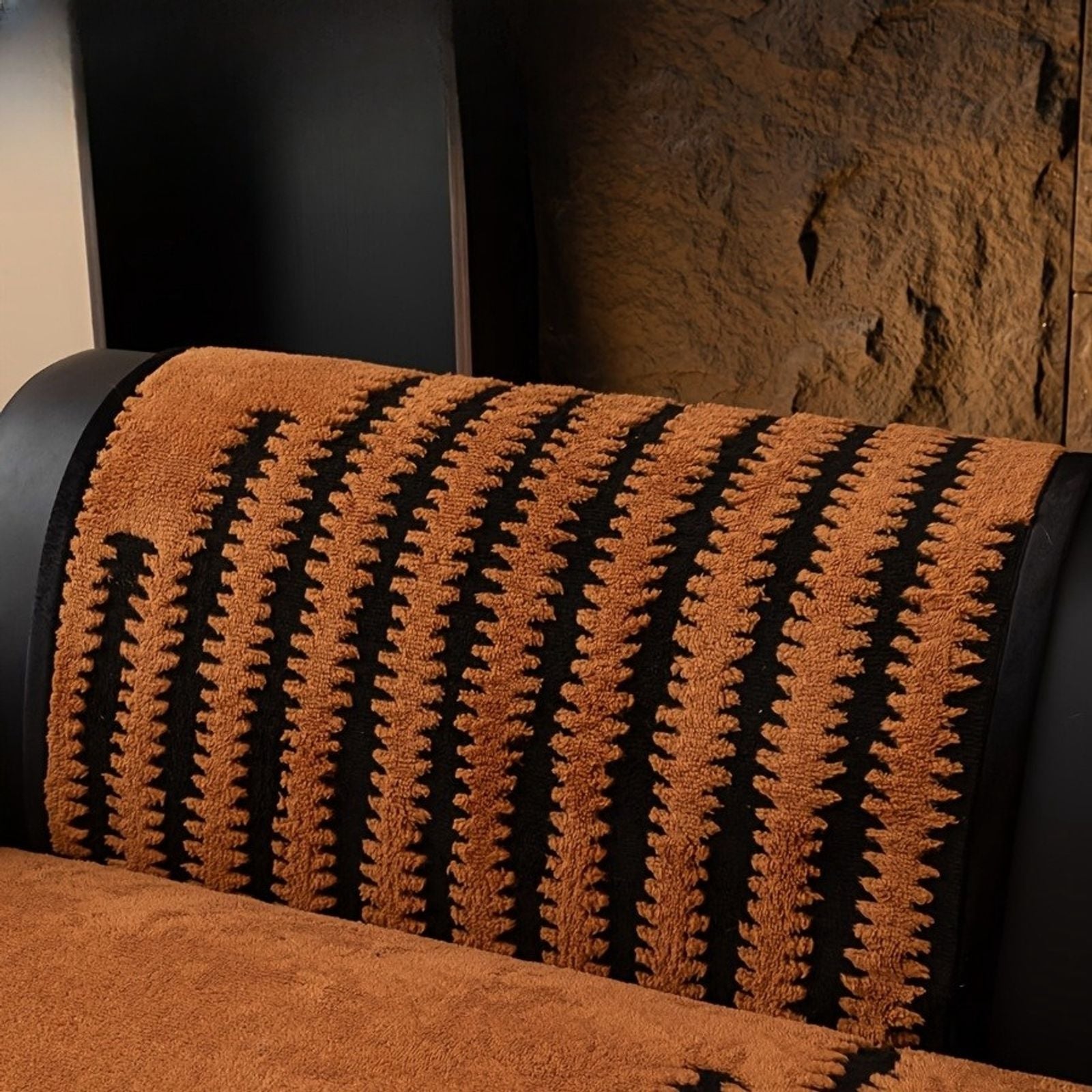 Geometric Lines Jacquard Fleece Sofa Blanket