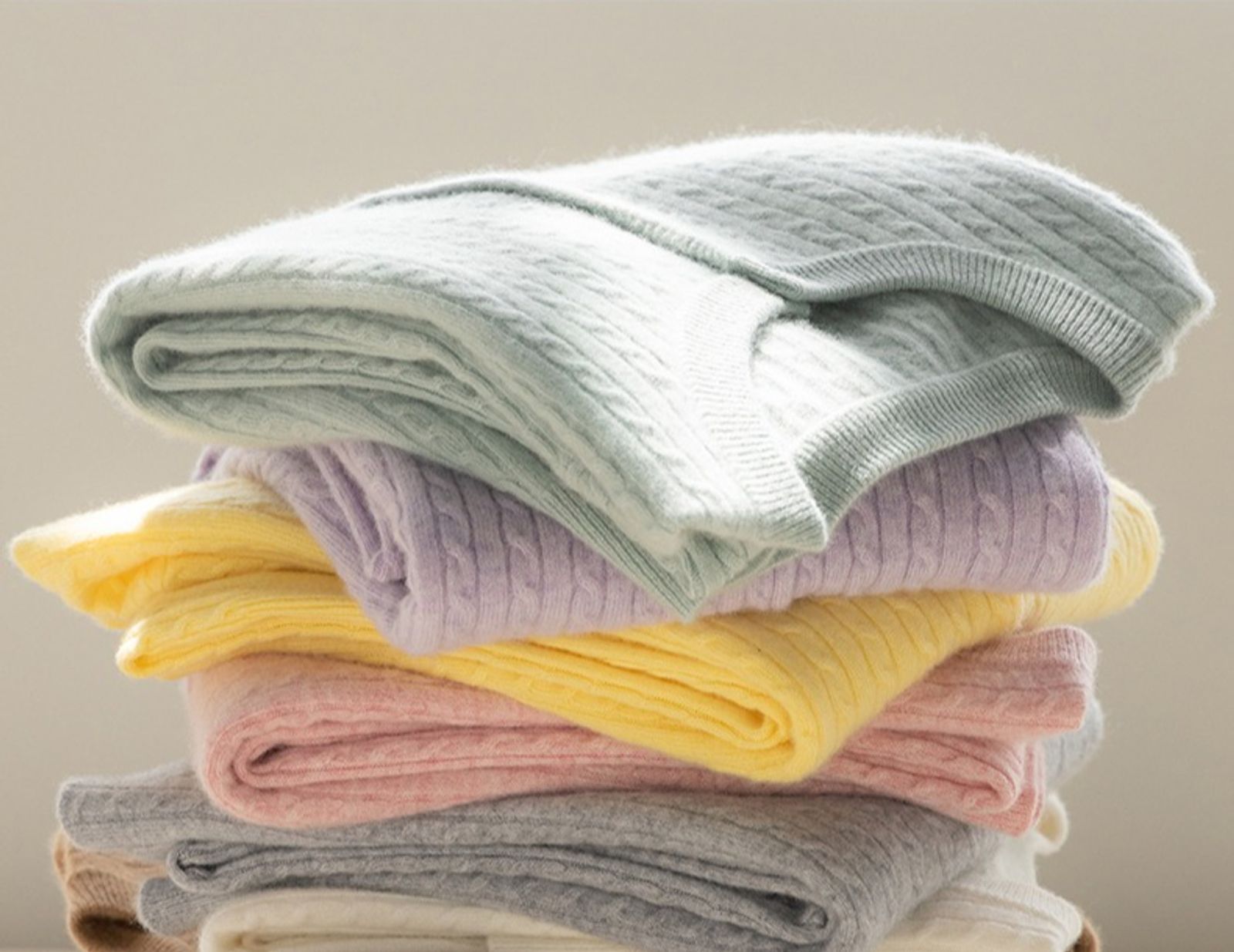 Women’s O Neck Long Sleeve Cable Knit Cardigan Sweater