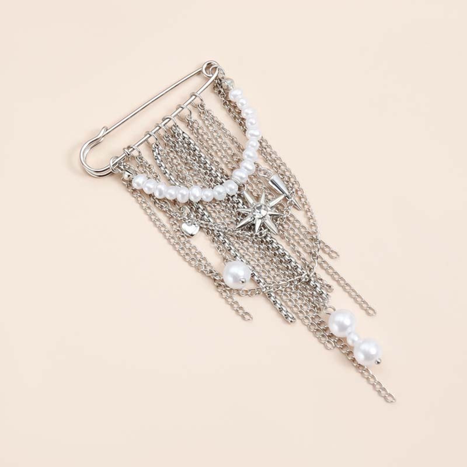 Fashion Metal Heart Tassel Brooch with Pearl and Star Details