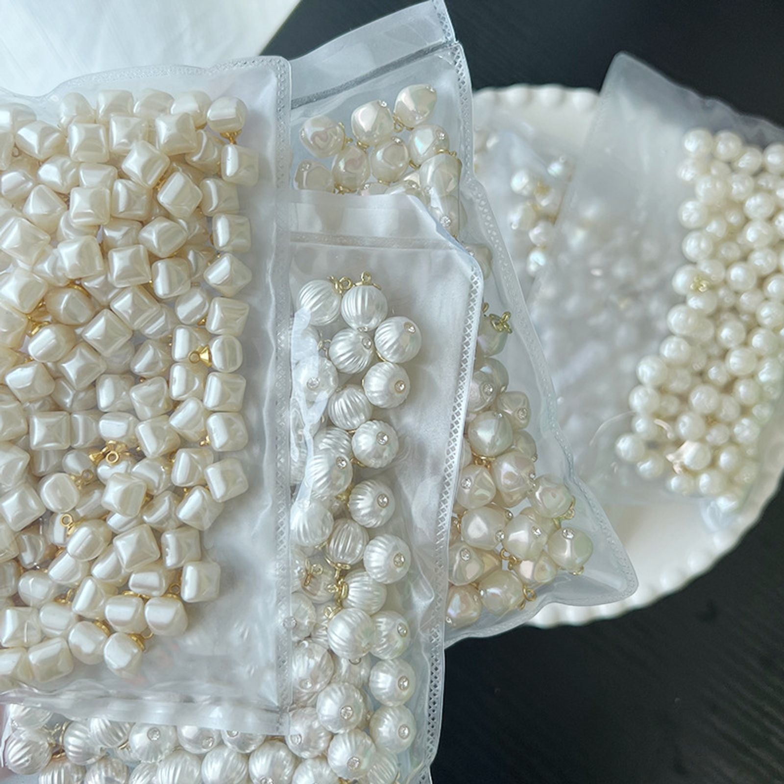 10pcs White Pearl Luster Decorative Shank Buttons