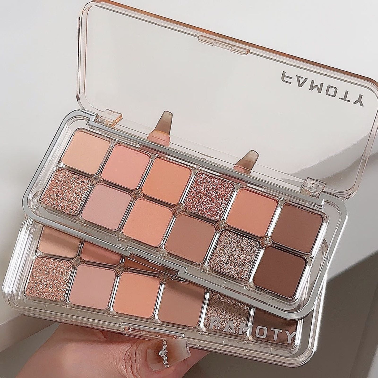 12-Color Matte Eyeshadow Palette in Tea Apricot