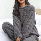 Women's Thickened Coral Velvet Winter Pajamas Set