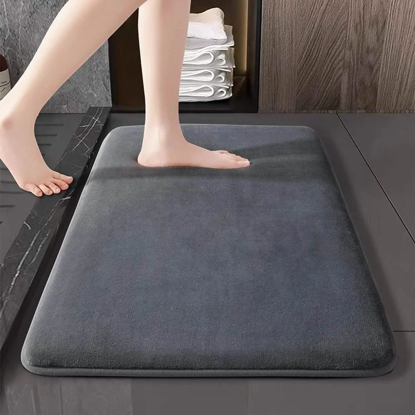 Non-Slip Coral Velvet Bath Mat