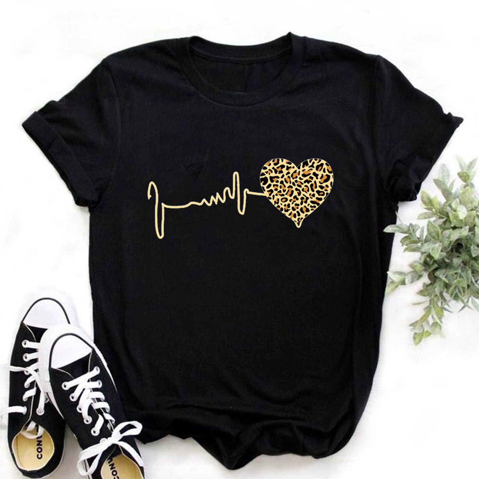 Women's 90's Leopard Heartbeat Short Sleeve T-Shirt