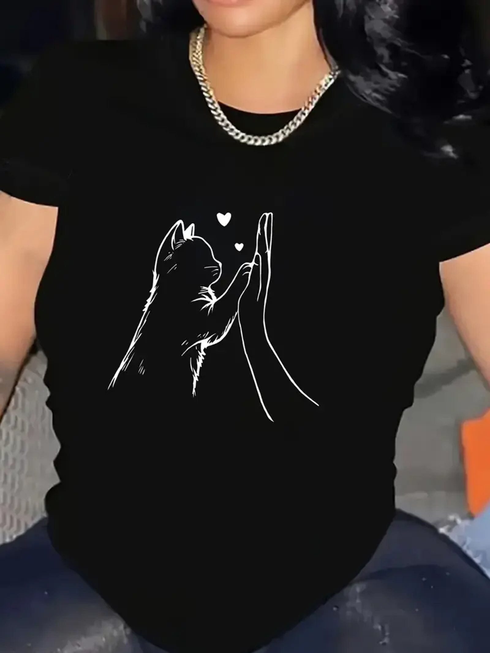 Comfortable Cat Paw Heart Print Women's T-Shirt