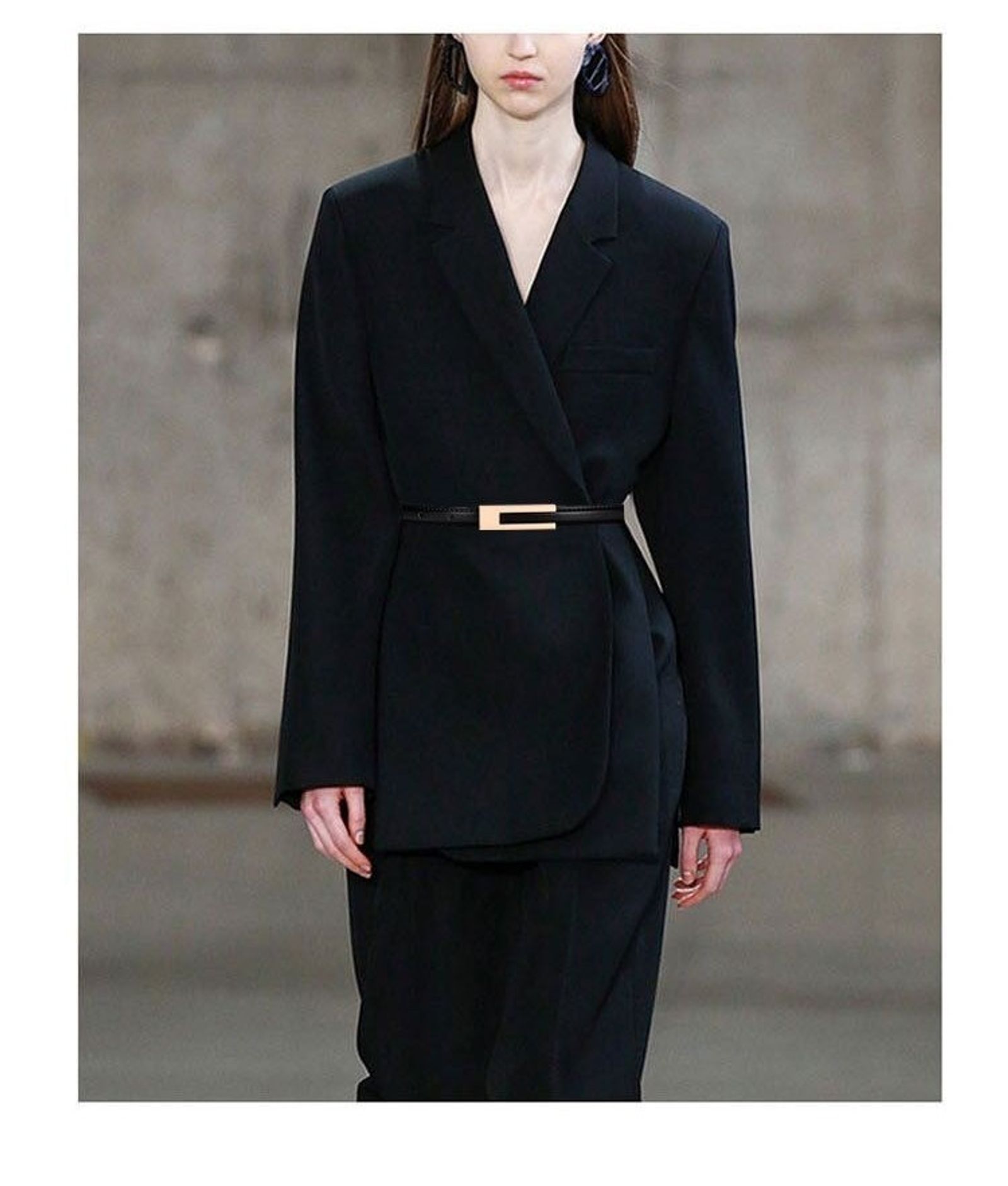 Women’s Korean Fashion PU Leather Thin Waist Belt with Metal Accents